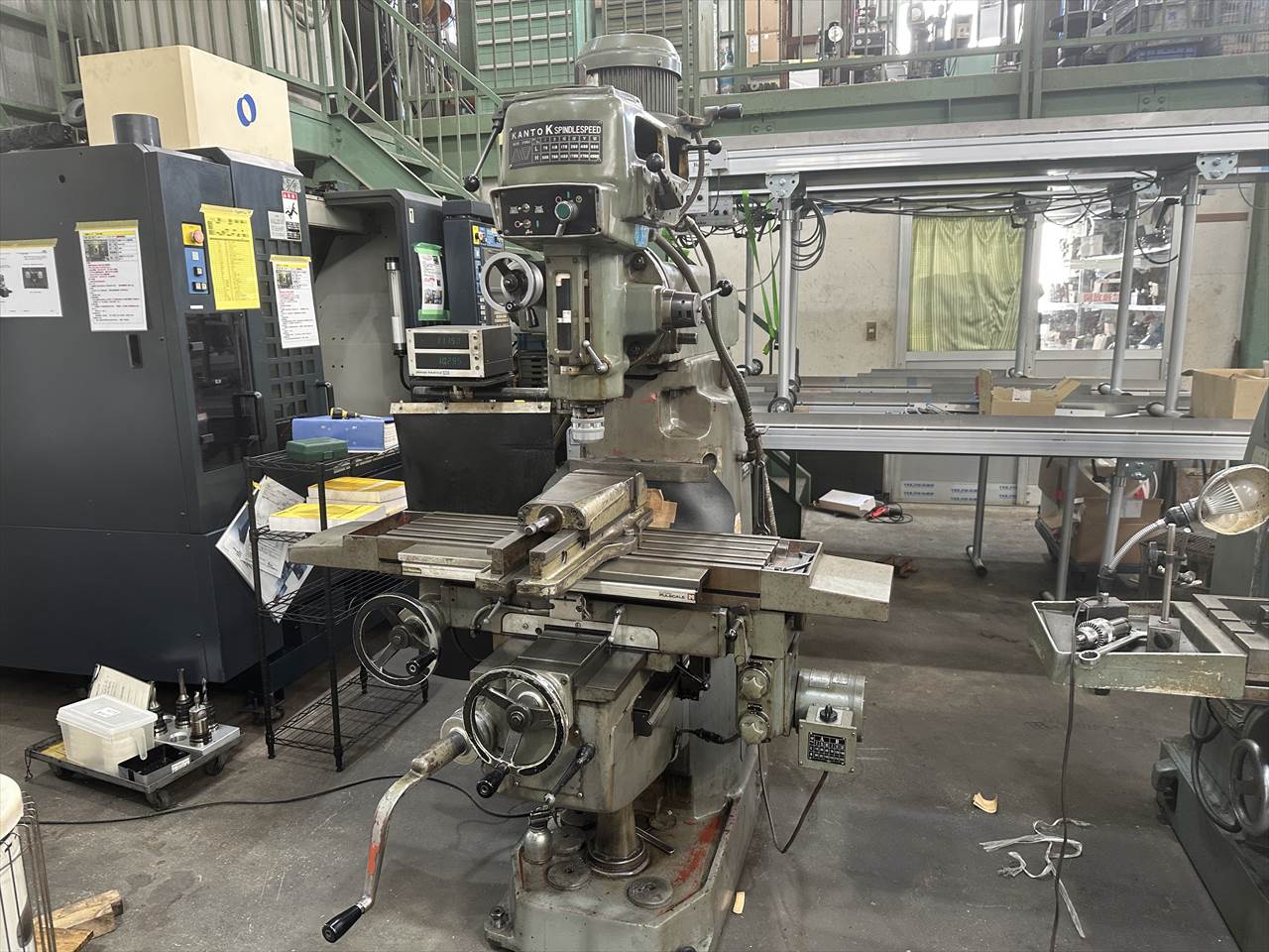 立フライス盤（ラム型）